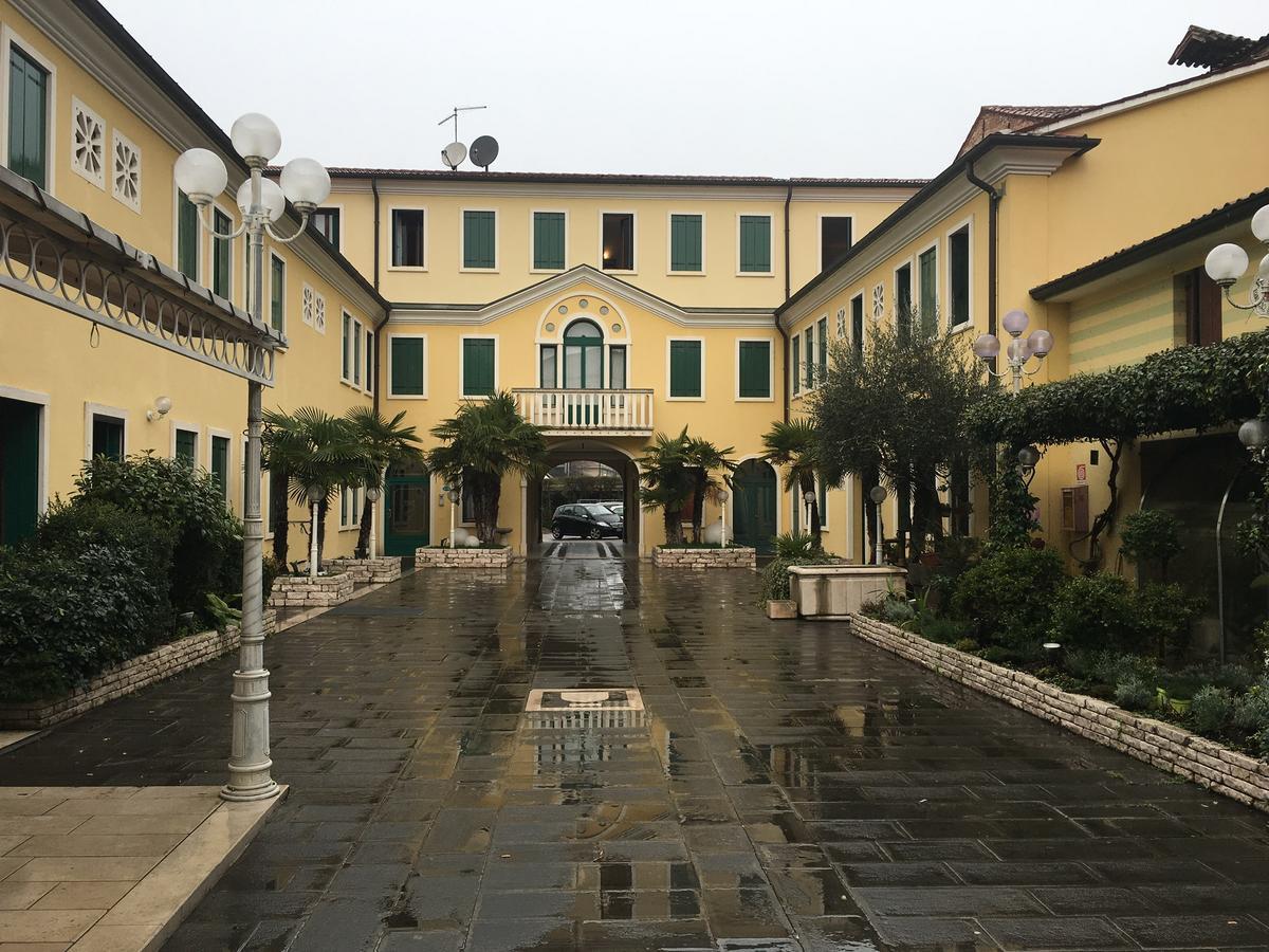 Hotel Alla Busa Noventa Vicentina Exterior photo
